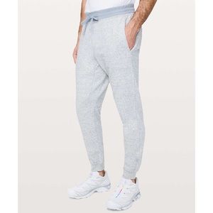 Lululemon Men’s At Ease Jogger Melody Light Grey Small Jogger Pants